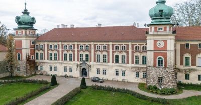 Nocne zwiedzanie zakamarków zamku w Łańcucie