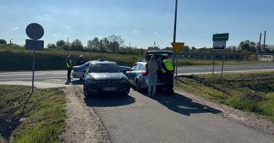 Trzeźwa autostrada - trzy prawa jazdy zatrzymane, jedna osoba poszukiwana